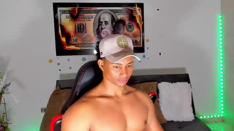 Snapshot of nathan_sexy247 chatting on 05-13-26, 02:42 Nathan online show from 05-13-26, 02:42