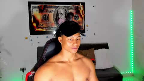 Snapshot of nathan_sexy247 chatting on 05-16-26, 02:41 Nathan online show from 05-16-26, 02:41