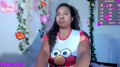 Snapshot of nathasha_jhonsom_ chatting on 06-17-26, 11:34 Naty online show from 06-17-26, 11:34