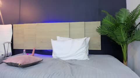 nathy_ross online show from 02-21-25, 07:34