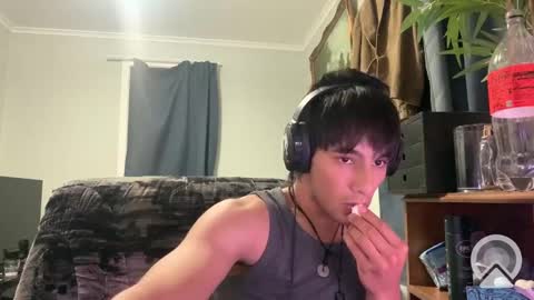 native_boy2 online show from 02-13-25, 08:48