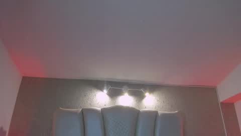 Snapshot of natt_collins chatting on 06-04-26, 02:17 Natalia online show from 06-04-26, 02:17