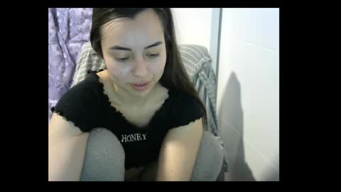 Natalia online show from 10-23-25, 01:16