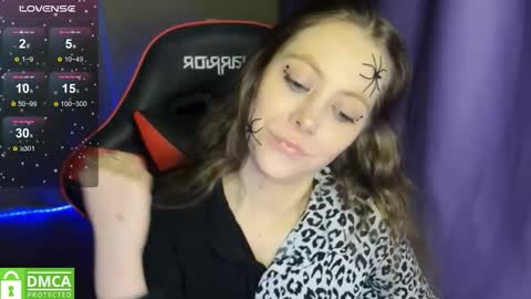 natural_babe666 online show from 10-24-25, 05:42