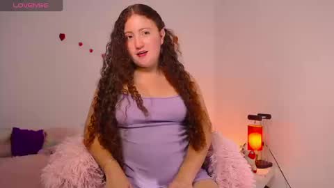 natural_ginger5 online show from 03-11-26, 07:42