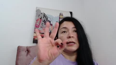 Snapshot of naturally_mature chatting on 05-21-26, 04:30 Sammy online show from 05-21-26, 04:30