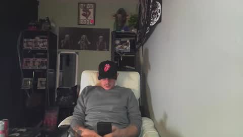Snapshot of naturesbest951 chatting on 04-19-26, 01:38 NATURESBEST online show from 04-19-26, 01:38