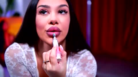 Naty online show from 11-19-25, 10:04