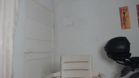 Snapshot of natzumi_mcqueen chatting on 01-10-25, 11:33 Stella Mcqueen online show from 01-10-25, 11:33