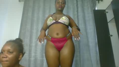Snapshot of naughtty_bella8 chatting on 07-10-26, 10:51 naughtty_bella8 online show from 07-10-26, 10:51
