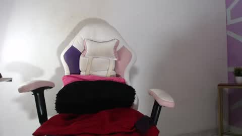 Snapshot of naughty69hottie chatting on 07-02-26, 07:53 Leina modelo independiente online show from 07-02-26, 07:53
