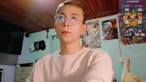 Christopher  Chris online show from 10-31-25, 08:59