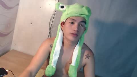 Snapshot of naughty_angelo chatting on 06-05-26, 06:57 naughty_angelo online show from 06-05-26, 06:57