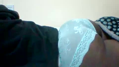 Snapshot of naughty_baddie5 chatting on 06-24-26, 06:18 candy online show from 06-24-26, 06:18