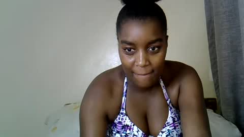 Snapshot of naughty_booby chatting on 06-27-26, 10:04 Bettybooby online show from 06-27-26, 10:04