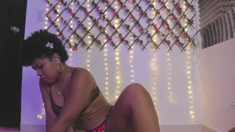 Snapshot of naughty_ebonyy chatting on 04-21-26, 03:46 SASHA online show from 04-21-26, 03:46