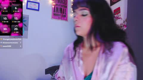 Snapshot of naughty_em_17 chatting on 12-30-24, 11:28 Em  please help me reach 100 thumbs up 3 online show from 12-30-24, 11:28