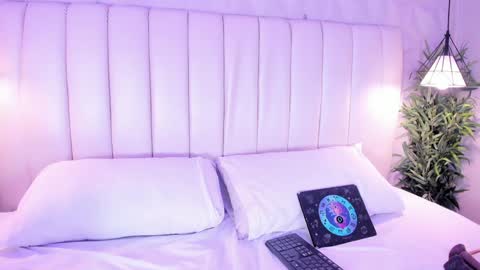 Flor online show from 02-09-25, 01:44