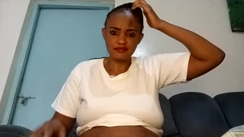 Snapshot of naughty_girl24722293 chatting on 06-16-26, 08:17 ask online show from 06-16-26, 08:17