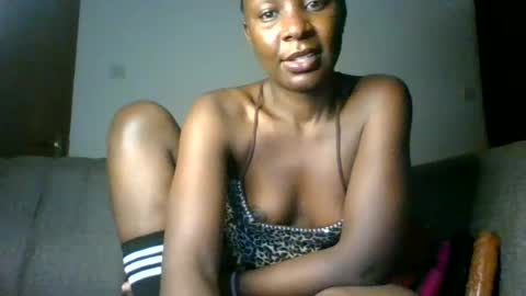 Snapshot of naughty_jee chatting on 06-22-26, 10:07 jee online show from 06-22-26, 10:07