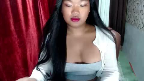 KATE online show from 03-25-26, 01:39