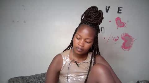Snapshot of naughty_keesha1 chatting on 10-19-25, 11:11 naughty_keesha1 online show from 10-19-25, 11:11