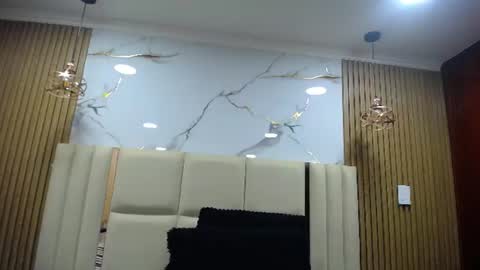 Snapshot of naughty_kittenm chatting on 06-17-26, 11:23 Kitten online show from 06-17-26, 11:23