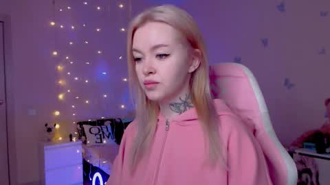 Mable online show from 04-02-26, 01:14