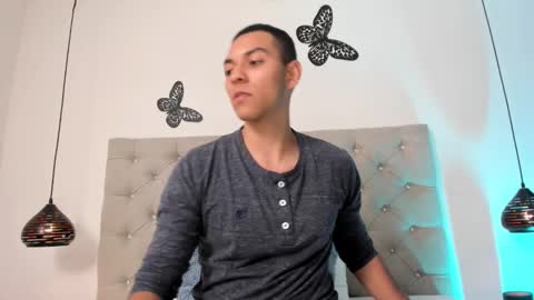 Snapshot of naughty_mike_01 chatting on 01-05-25, 07:39 naughty_mike_01 online show from 01-05-25, 07:39