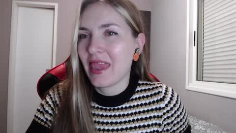 Snapshot of naughty_popa chatting on 01-03-25, 02:54 Ann online show from 01-03-25, 02:54