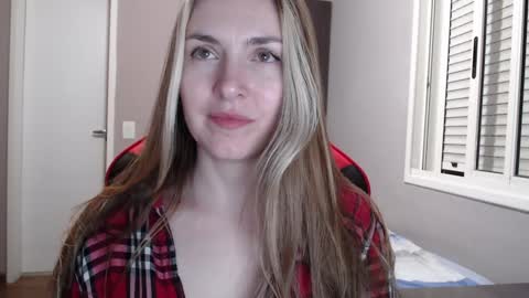 Snapshot of naughty_popa chatting on 01-06-25, 07:31 Ann online show from 01-06-25, 07:31