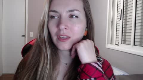 Snapshot of naughty_popa chatting on 01-09-25, 06:27 Ann online show from 01-09-25, 06:27