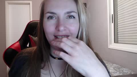 Snapshot of naughty_popa chatting on 01-16-25, 03:02 Ann online show from 01-16-25, 03:02