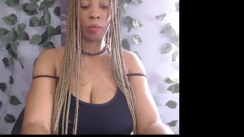 Snapshot of naughty_xxbunny chatting on 01-26-25, 11:50 beauty online show from 01-26-25, 11:50