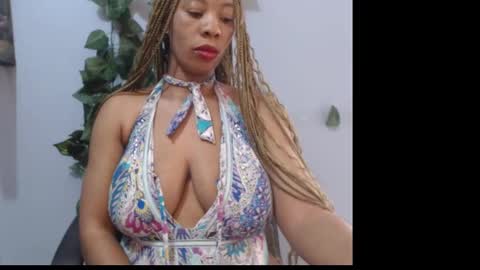 Snapshot of naughty_xxbunny chatting on 03-02-25, 01:38 beauty online show from 03-02-25, 01:38