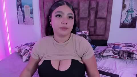 Snapshot of naughtyanamaria chatting on 01-04-25, 02:56 Ana online show from 01-04-25, 02:56