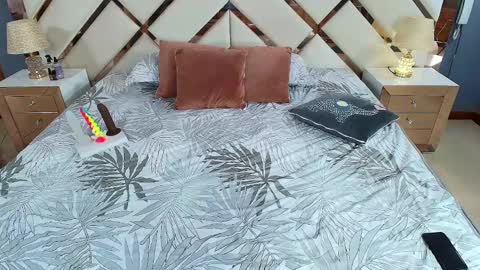 Snapshot of naughtyanamaria chatting on 01-28-25, 05:35 Ana online show from 01-28-25, 05:35