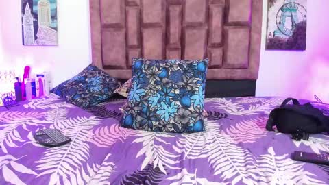 Snapshot of naughtyanamaria chatting on 09-08-25, 05:12 Ana online show from 09-08-25, 05:12