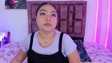 Snapshot of naughtyanamaria chatting on 10-17-25, 03:58 Ana online show from 10-17-25, 03:58