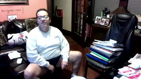 Snapshot of naughtybone chatting on 12-24-24, 07:06 naughtybone online show from 12-24-24, 07:06