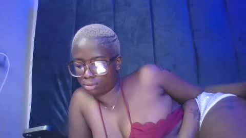 naughtychloee online show from 06-19-26, 11:58