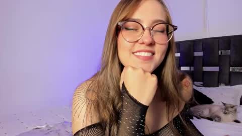 LANAindependent model online show from 11-20-25, 02:12