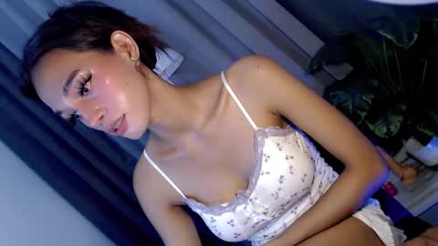 Snapshot of naughtygirlintown chatting on 06-10-26, 11:20 Mariella online show from 06-10-26, 11:20