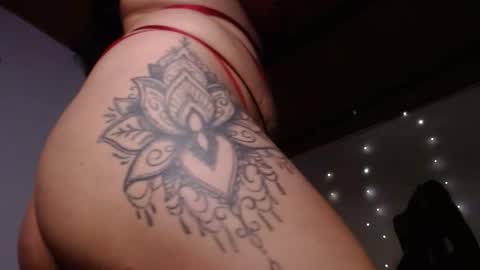 Kimberly online show from 10-24-25, 01:18