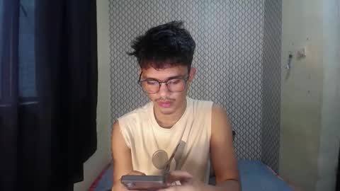 Snapshot of naughtyjosh_ chatting on 04-20-26, 07:44 Josh online show from 04-20-26, 07:44