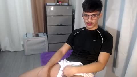 Snapshot of naughtyjosh_ chatting on 05-27-26, 06:54 Josh online show from 05-27-26, 06:54