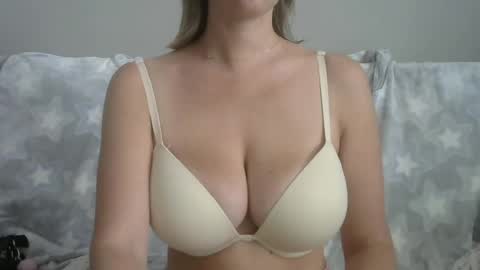Snapshot of naughtykitten94 chatting on 06-29-26, 09:15 Chris online show from 06-29-26, 09:15