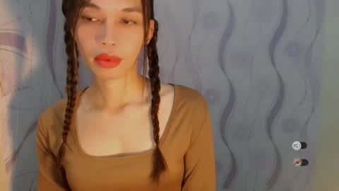 Snapshot of naughtysunshinepinay chatting on 05-13-26, 01:36 Celine online show from 05-13-26, 01:36