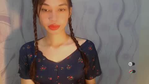 Snapshot of naughtysunshinepinay chatting on 05-17-26, 01:03 Celine online show from 05-17-26, 01:03