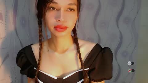 Snapshot of naughtysunshinepinay chatting on 05-23-26, 08:13 Celine online show from 05-23-26, 08:13